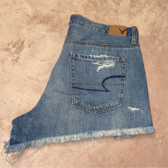 American Eagle distressed vintage hi-rise festival short size 12 - Picture 4 of 11